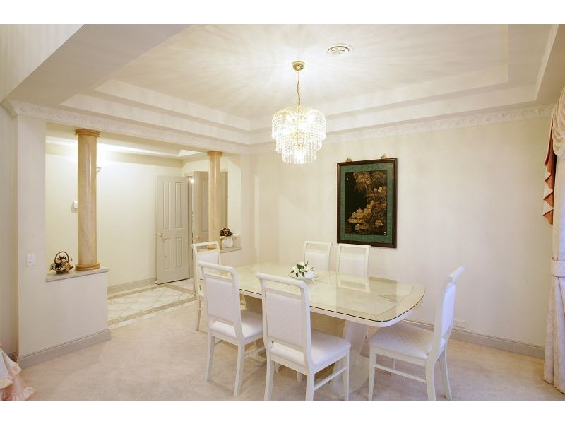 18 Campbell Street, Kew VIC 3101