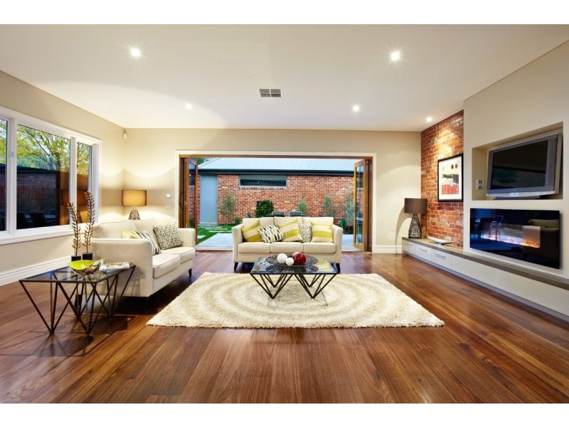 7 Station Street, Kew East VIC 3102