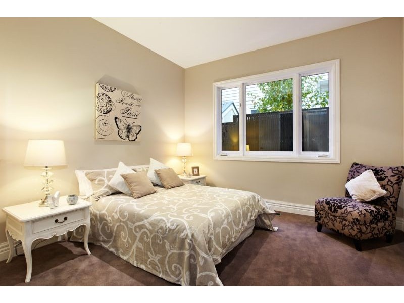 7 Station Street, Kew East VIC 3102