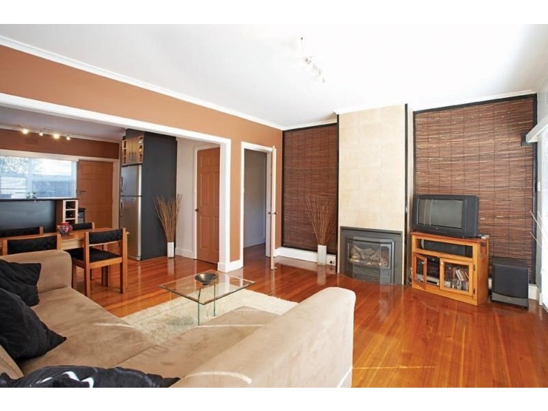 2/13 Scheele Street, Surrey Hills VIC 3127