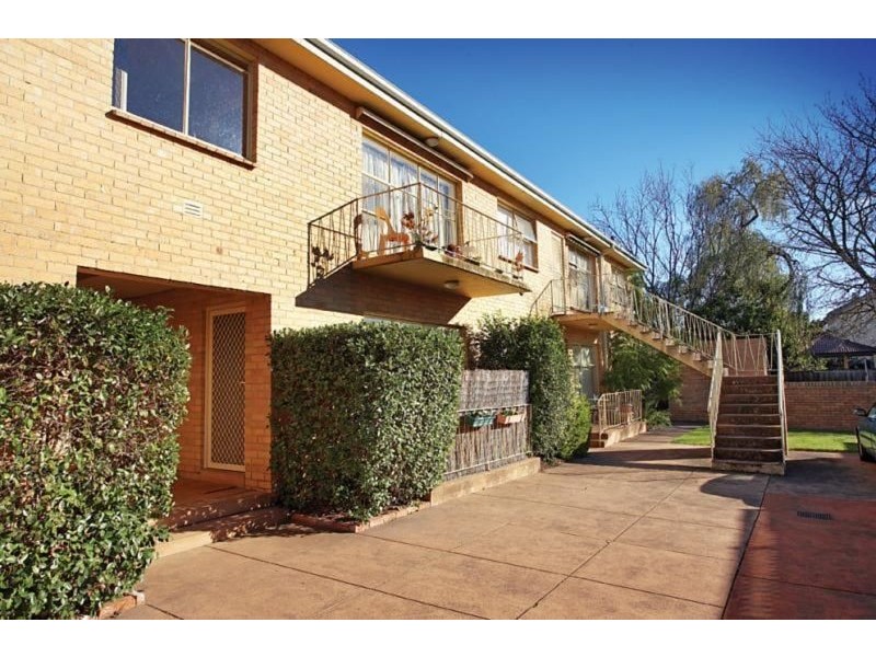 2/13 Scheele Street, Surrey Hills VIC 3127