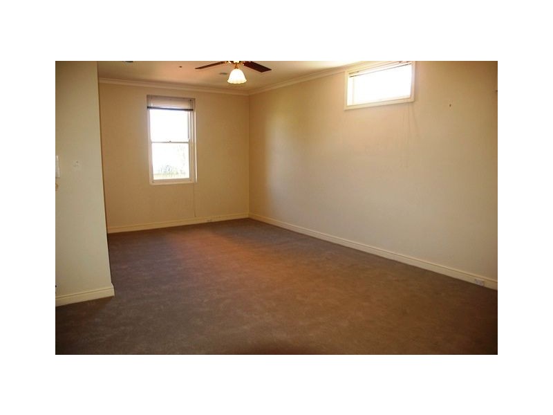 77 Wiltshire Drive, Kew VIC 3101