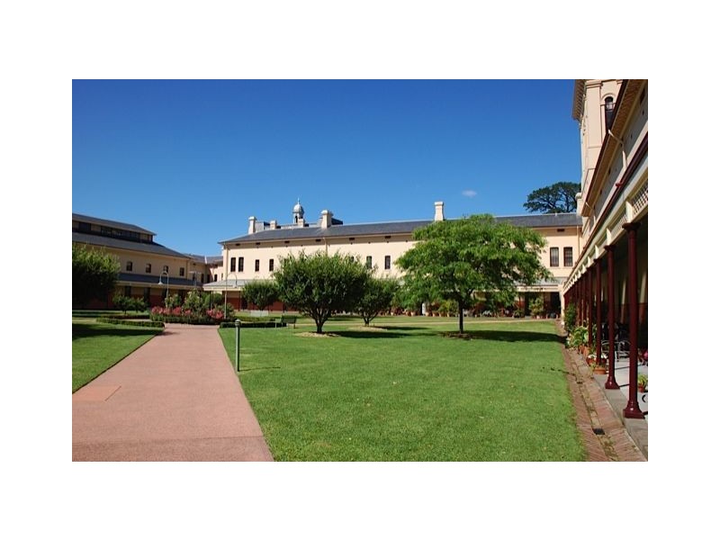 77 Wiltshire Drive, Kew VIC 3101