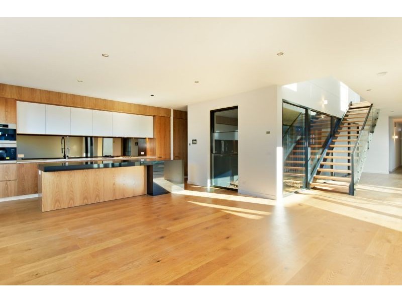 52 Main Drive, Kew VIC 3101