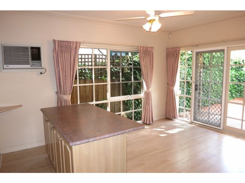 2/2 Wolseley Street, Mont Albert VIC 3127