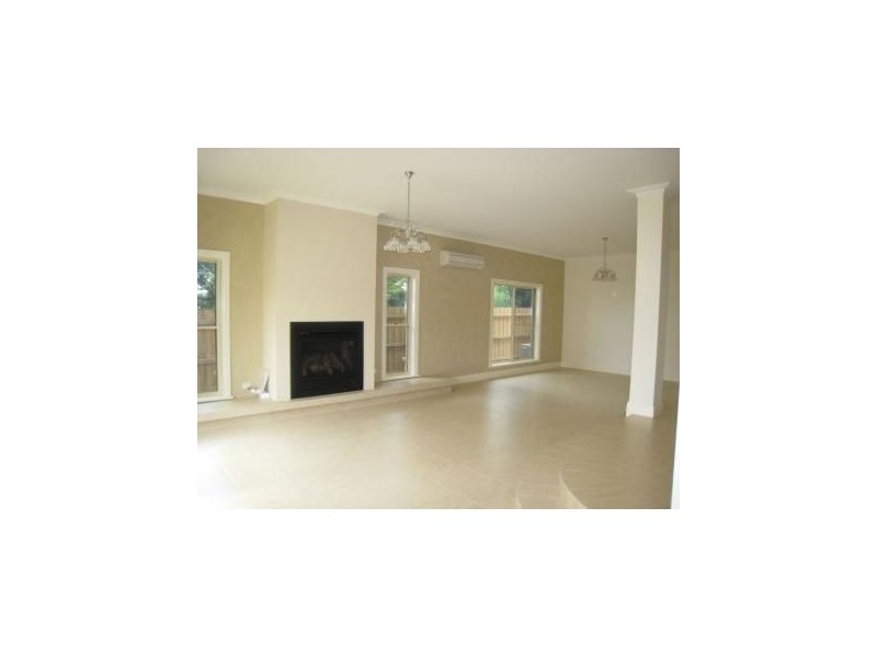 2/64 Yerrin Street, Balwyn VIC 3103