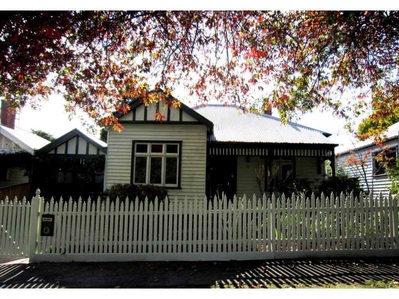 19 Sir Garnet Road, Surrey Hills VIC 3127