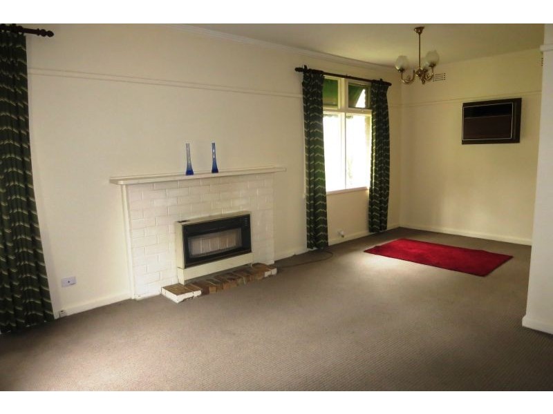 8 Clovelly Court, Balwyn North VIC 3104