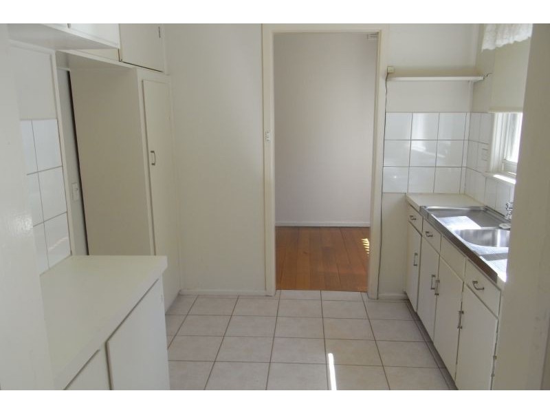 9 Floreat Court, Glen Waverley VIC 3150