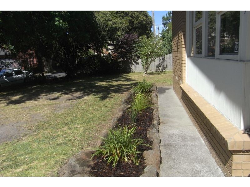 9 Floreat Court, Glen Waverley VIC 3150