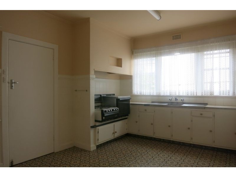 11 Albury Road, Balwyn North VIC 3104