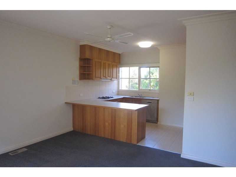 2/13 Relowe Crescent, Balwyn VIC 3103