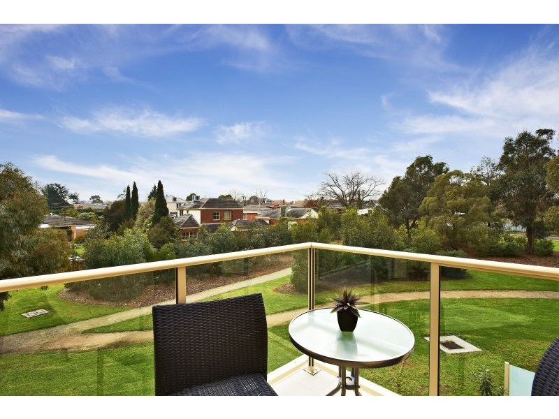 11/1072 Burke Road, Kew VIC 3101