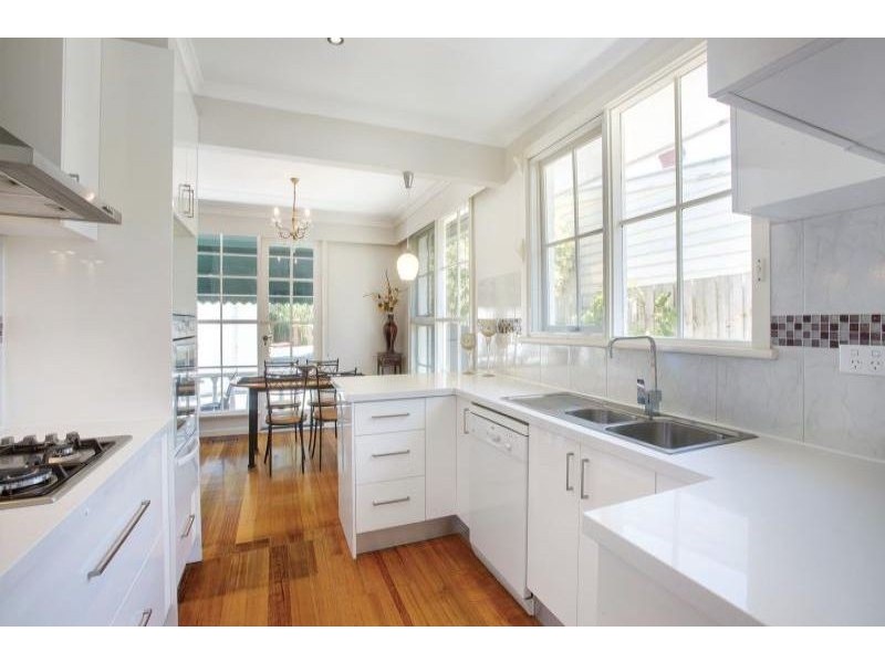 2/42 Alexandra Avenue, Canterbury VIC 3126