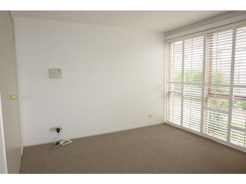 2/25 View Street, Mont Albert VIC 3127