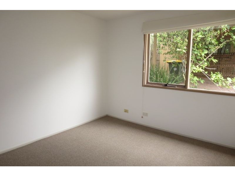 2/25 View Street, Mont Albert VIC 3127