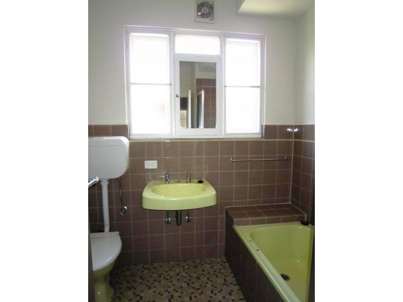 1/5 Willow Grove, Camberwell VIC 3124