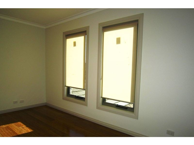 2/4 Loraine Avenue, Box Hill North VIC 3129