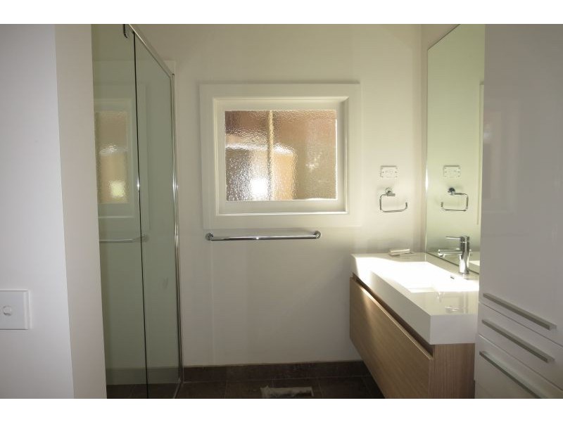 10A Smythe Ave, Mont Albert VIC 3127