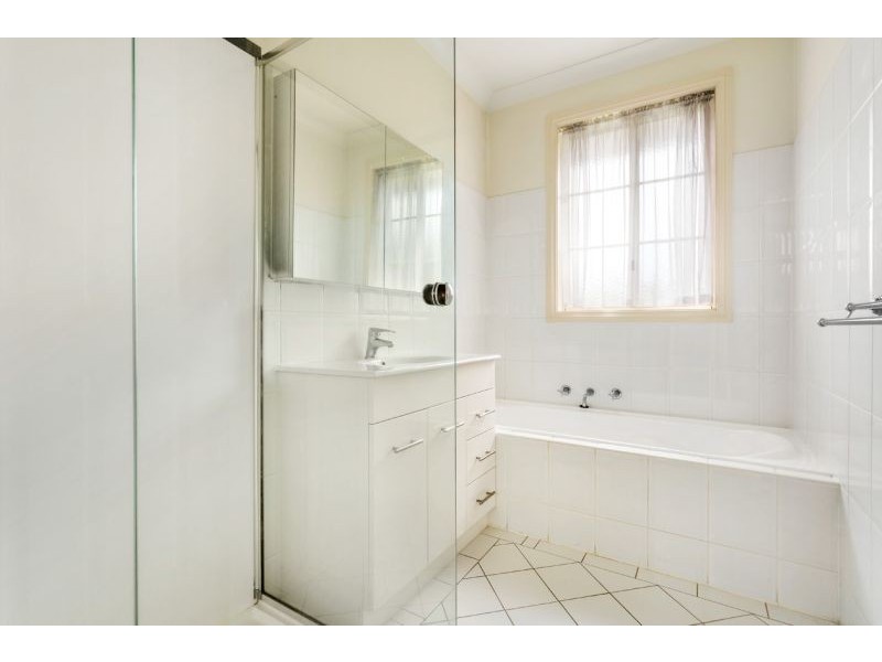 1/29 Leamington Crescent, Caulfield East VIC 3145