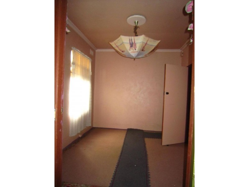 8 Kildare Street, Burwood VIC 3125