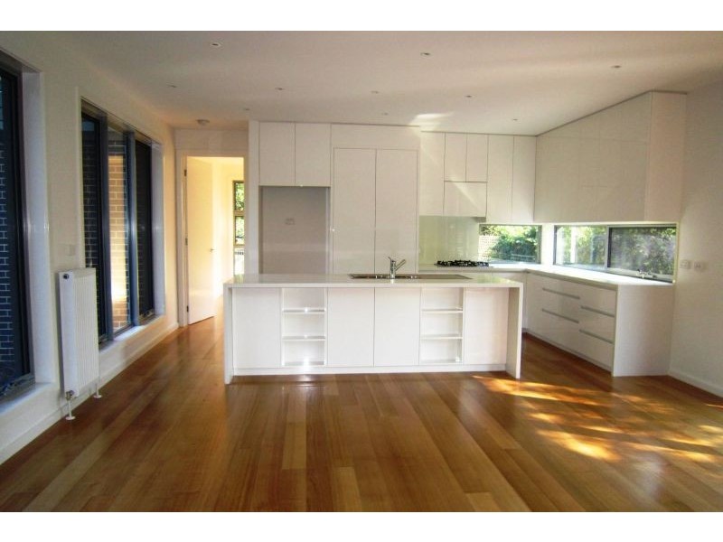 17 Kendall Street, Canterbury VIC 3126