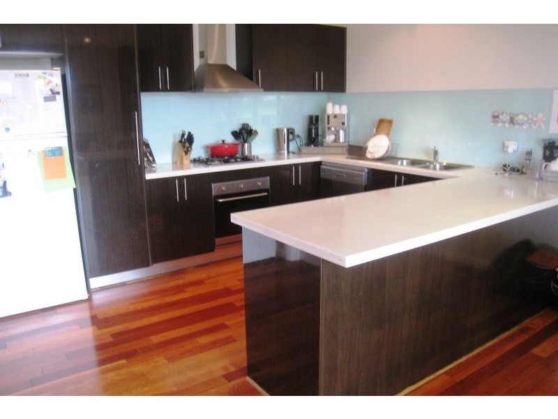 2/18 Leicester Street, Balwyn North VIC 3104