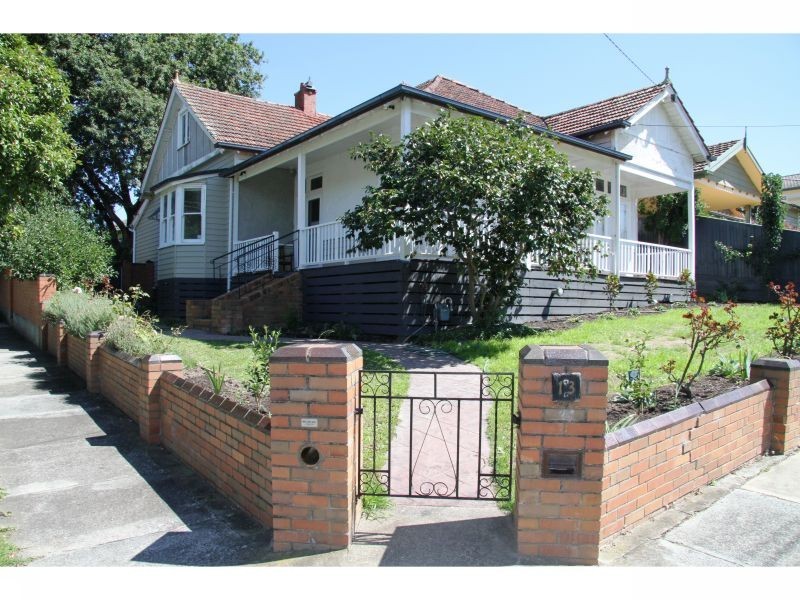 13 Laing Street, Mont Albert VIC 3127