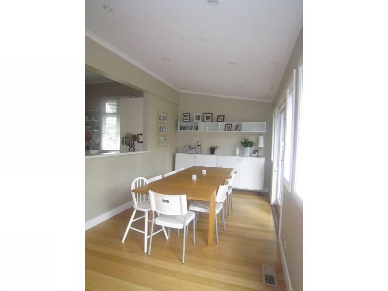 13 Laing Street, Mont Albert VIC 3127