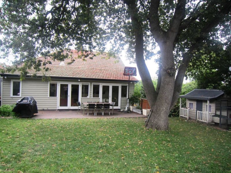 13 Laing Street, Mont Albert VIC 3127