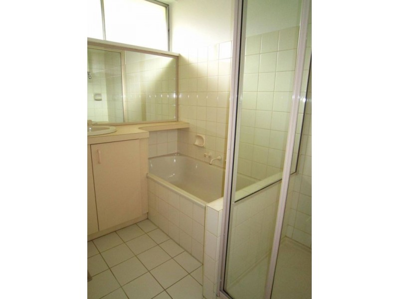 2/26 Leopold Street, Mont Albert VIC 3127