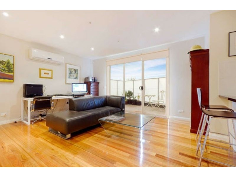 207/662 Whitehorse Road, Mont Albert VIC 3127