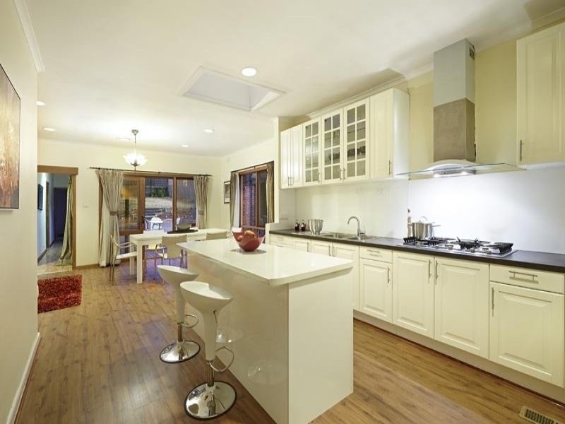 100 Winmalee Rd, Balwyn VIC 3103