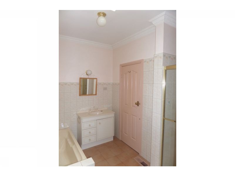 1/12 Henry St, Balwyn VIC 3103