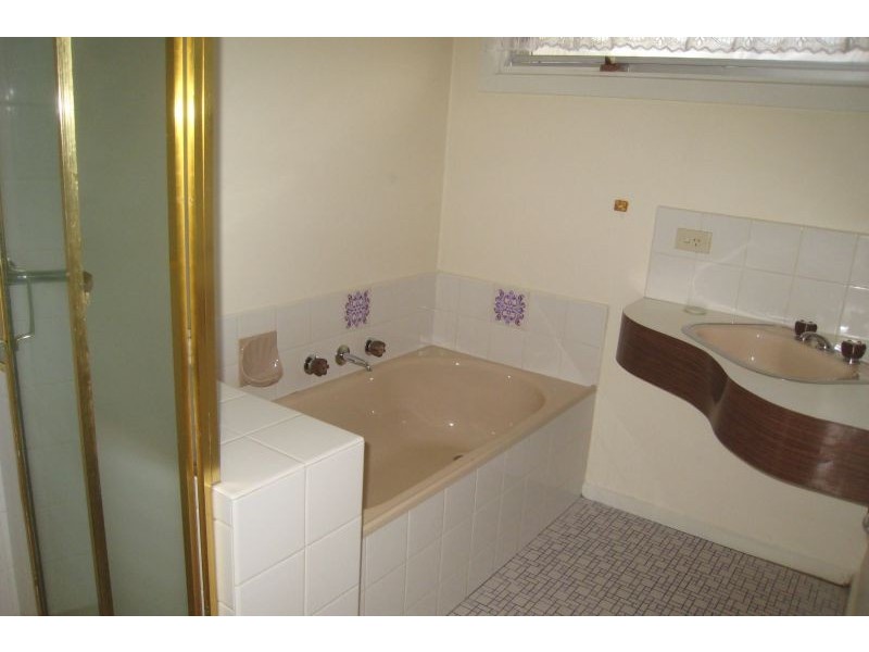 2/25 Grace Street, Mont Albert VIC 3127