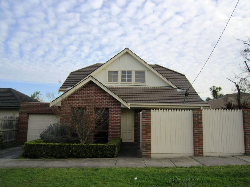 13C Puerta Street, Burwood VIC 3125