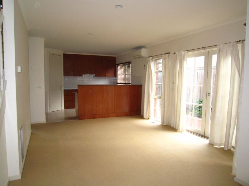 13C Puerta Street, Burwood VIC 3125