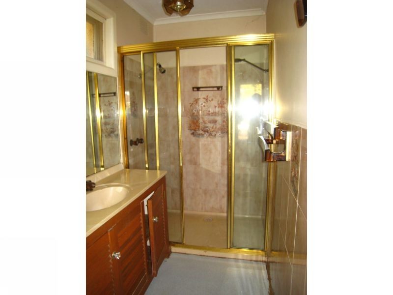 23 Victor Crescent, Forest Hill VIC 3131