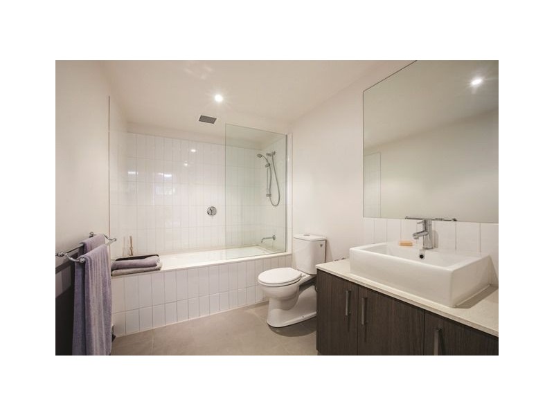 205/766 Whitehorse Road, Mont Albert VIC 3127
