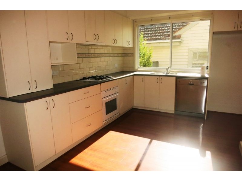 17 Hirst Street, Blackburn VIC 3130