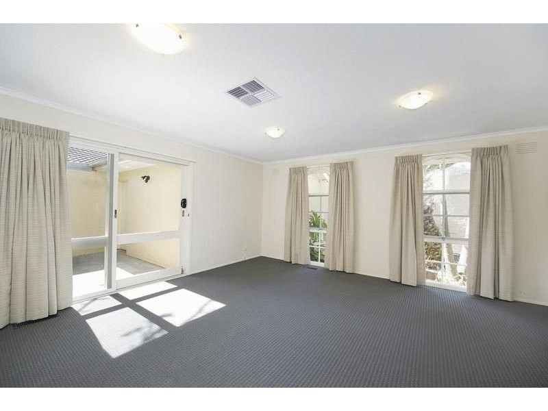2/124 Parkhill Road, Kew VIC 3101 Floorplan