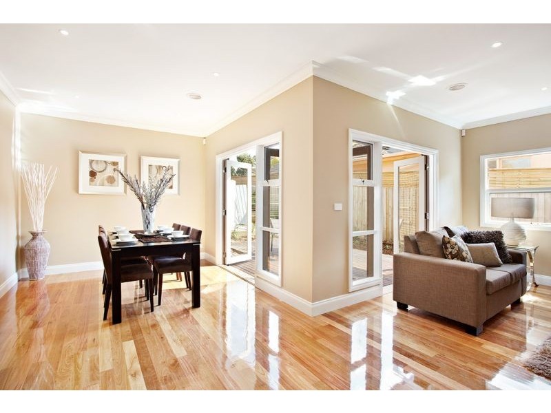 2/19 Evelina Street, Mont Albert North VIC 3129