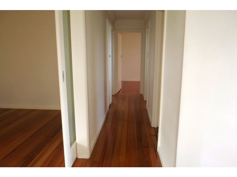 1A Gawler Court, Mont Albert VIC 3127