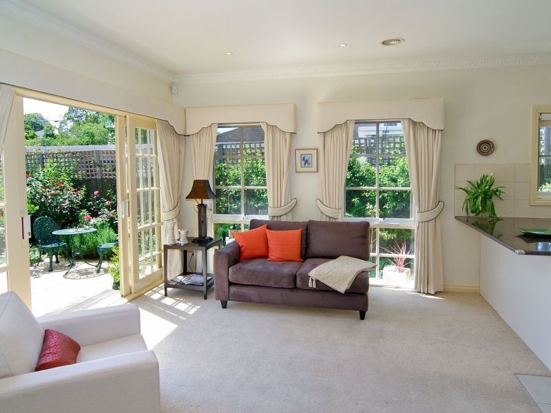 2/16 Westminster Street, Balwyn VIC 3103