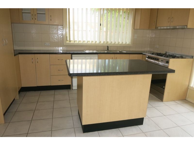 33 Clarence Road, Wantirna VIC 3152