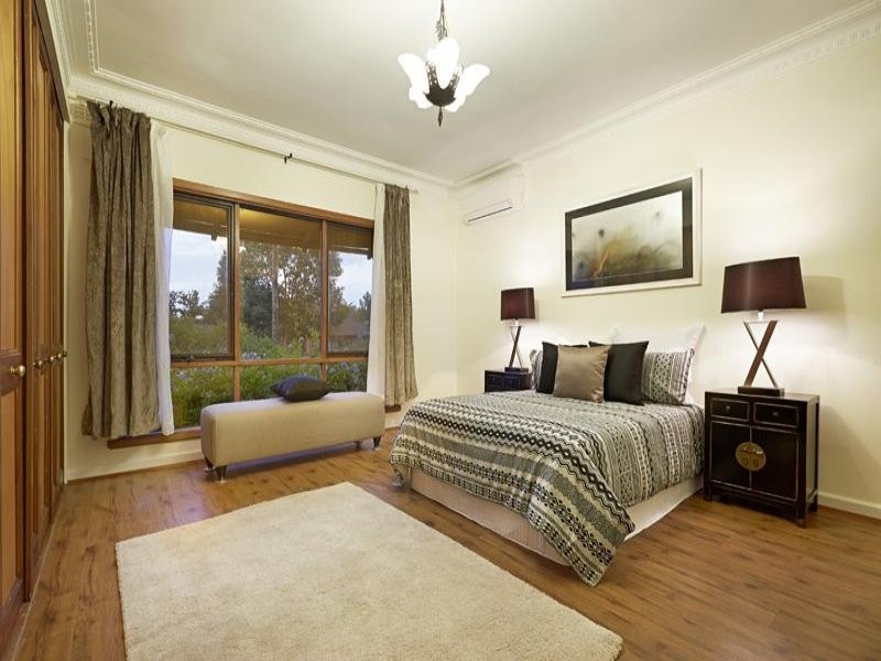 100 Winmalee Rd, Balwyn VIC 3103