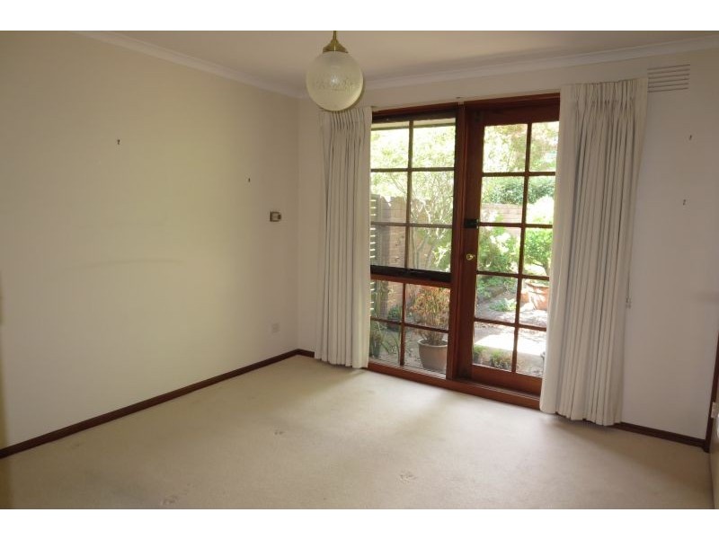 1/25 Matlock Street, Canterbury VIC 3126