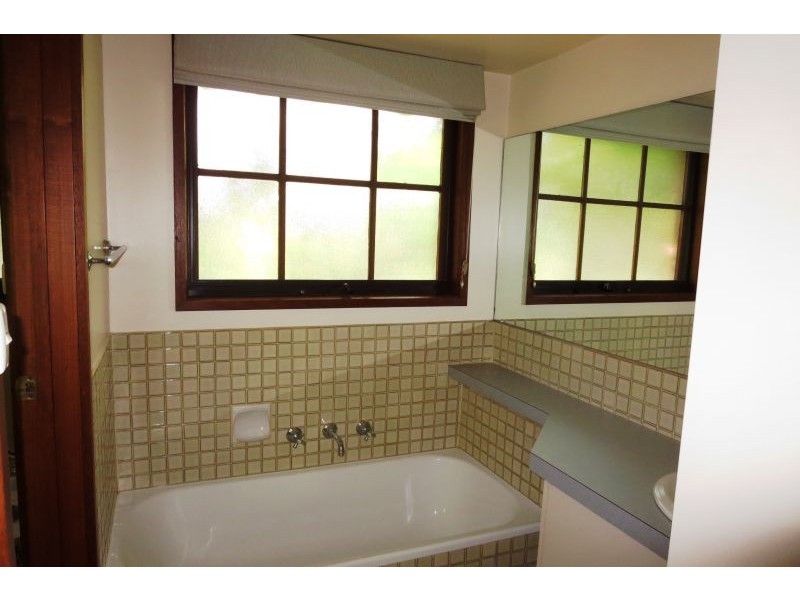 1/25 Matlock Street, Canterbury VIC 3126