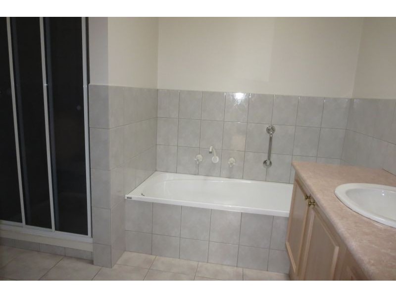 14 Belford Avenue, Kew East VIC 3102