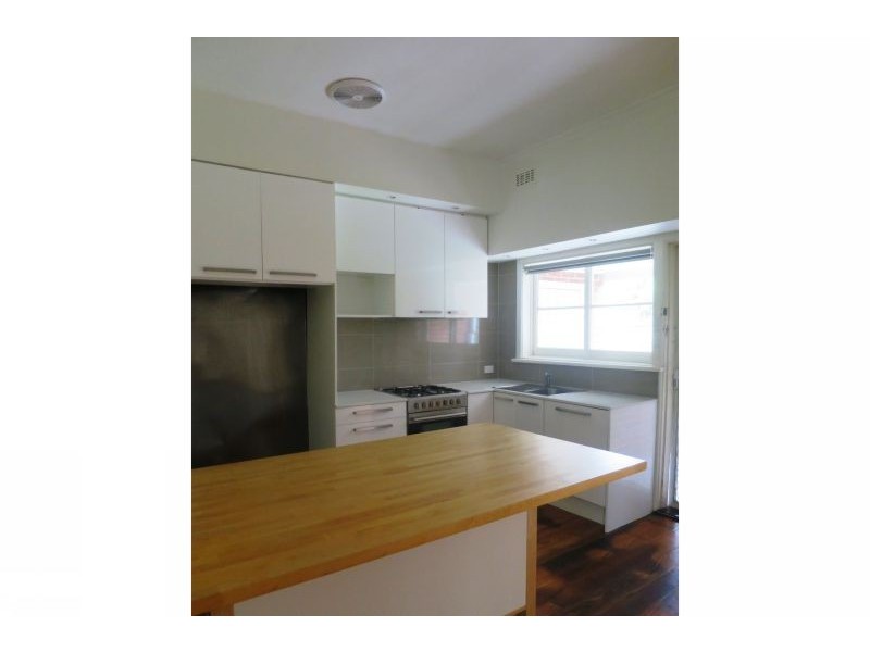2 Hender Court, Balwyn VIC 3103